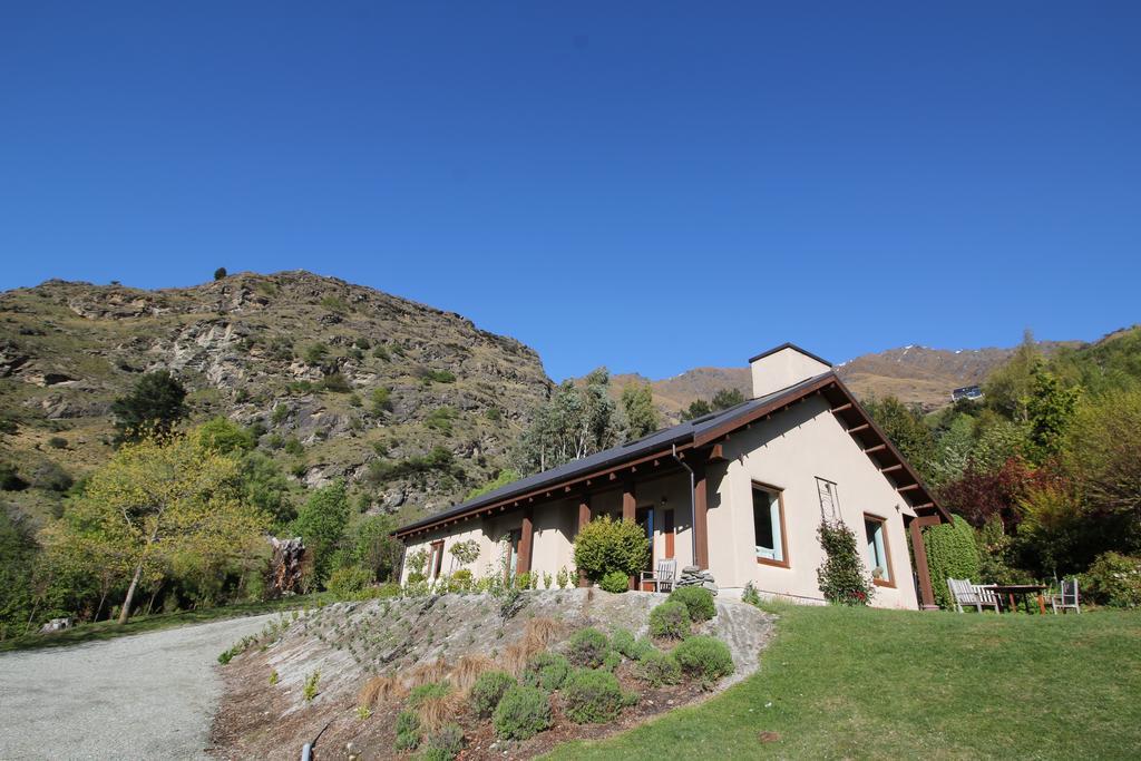 The Paddock Straw Bale Luxury Holiday House Arthurs Point Oda fotoğraf